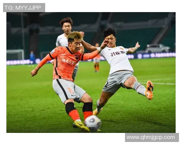 赛后分析:北京足球队与深圳足球队的战术意识与表现对比 赛后分析:北京足球队与深圳足球队的战术意识与表现对比